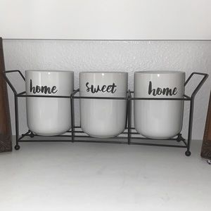 “Home Sweet Home” home decor